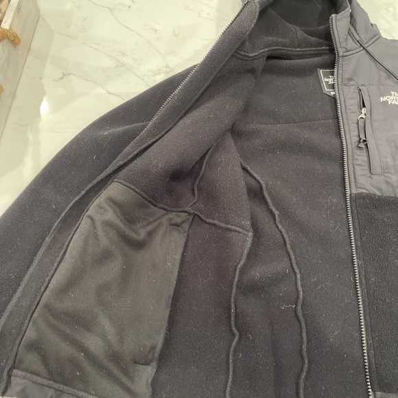 🎉HOST PICK🎉 The North Face black “Denali” zip up jacket with hood - Picture 6 of 11